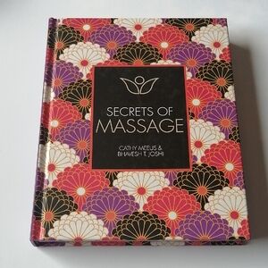 🌷3/$25🌷Secrets of Massage Book